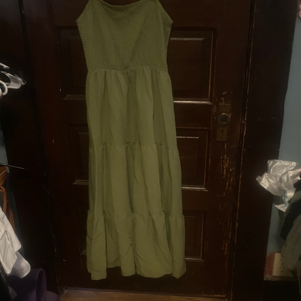 Sweet Wanderer Green Midi Dress. Green boho hippy vibe